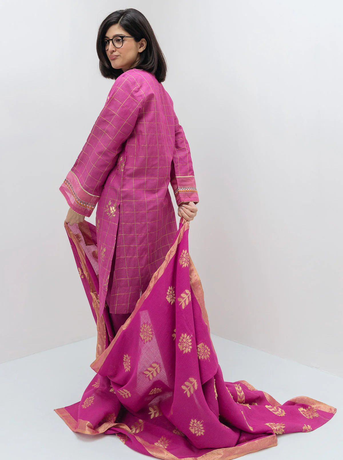 EMBROIDERED SHIRT WITH DUPATTA - Image 3