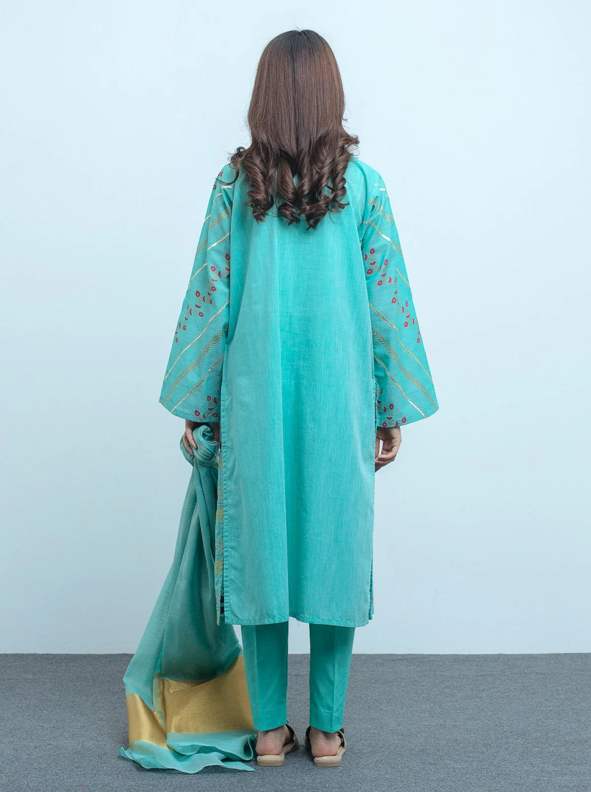 EMBROIDERED SHIRT WITH DUPATTA - Image 3