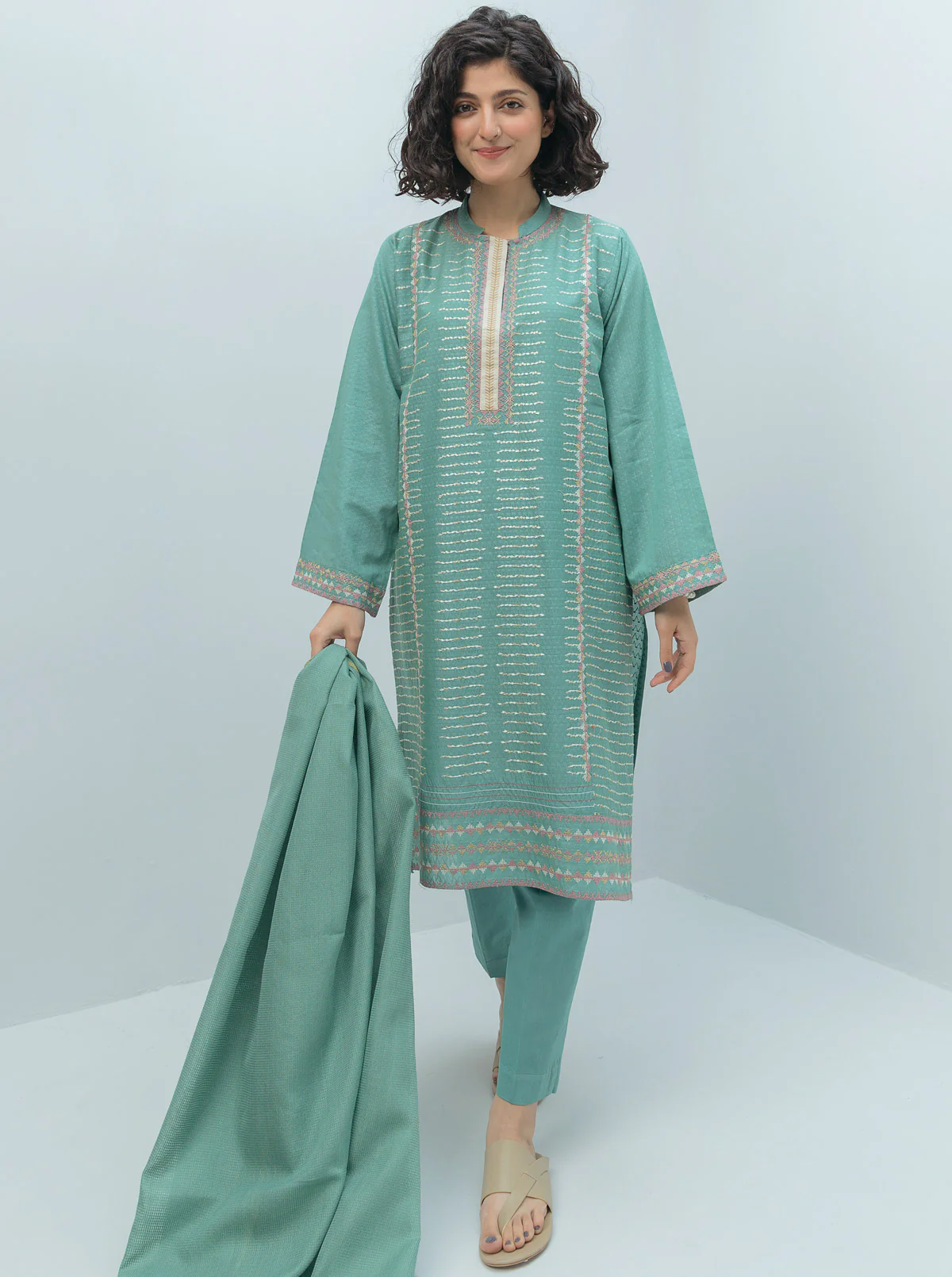 EMBROIDERED SHIRT WITH DUPATTA - Image 3