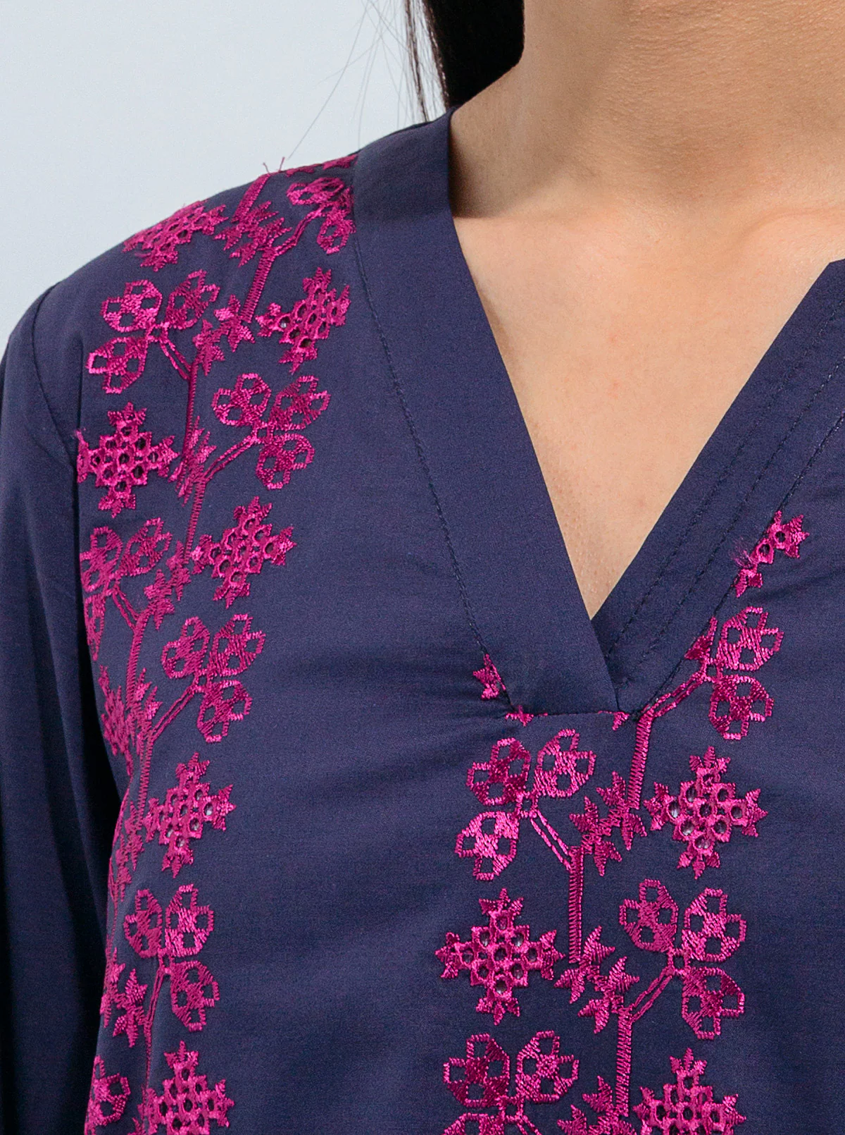 EMBROIDERED SHIRT WITH PANT - Image 3