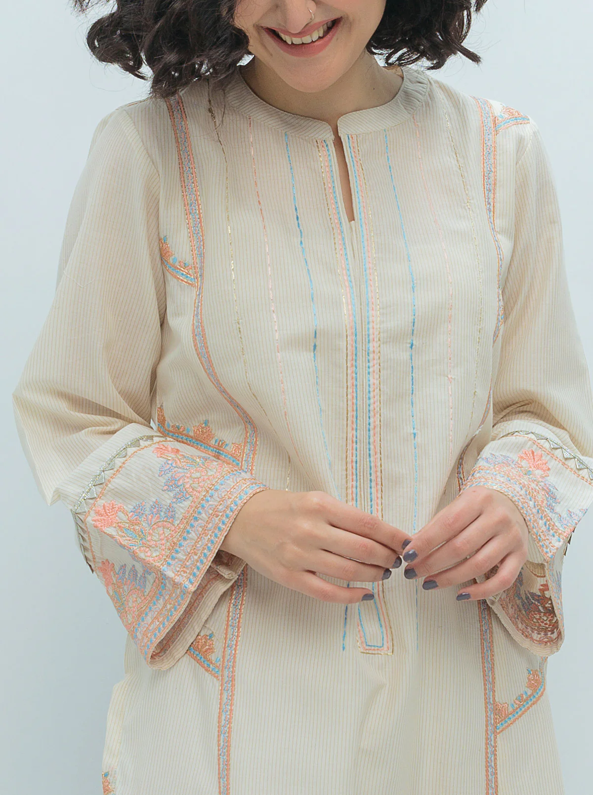 EMBROIDERED LAWN SHIRT (PRET) - Image 2