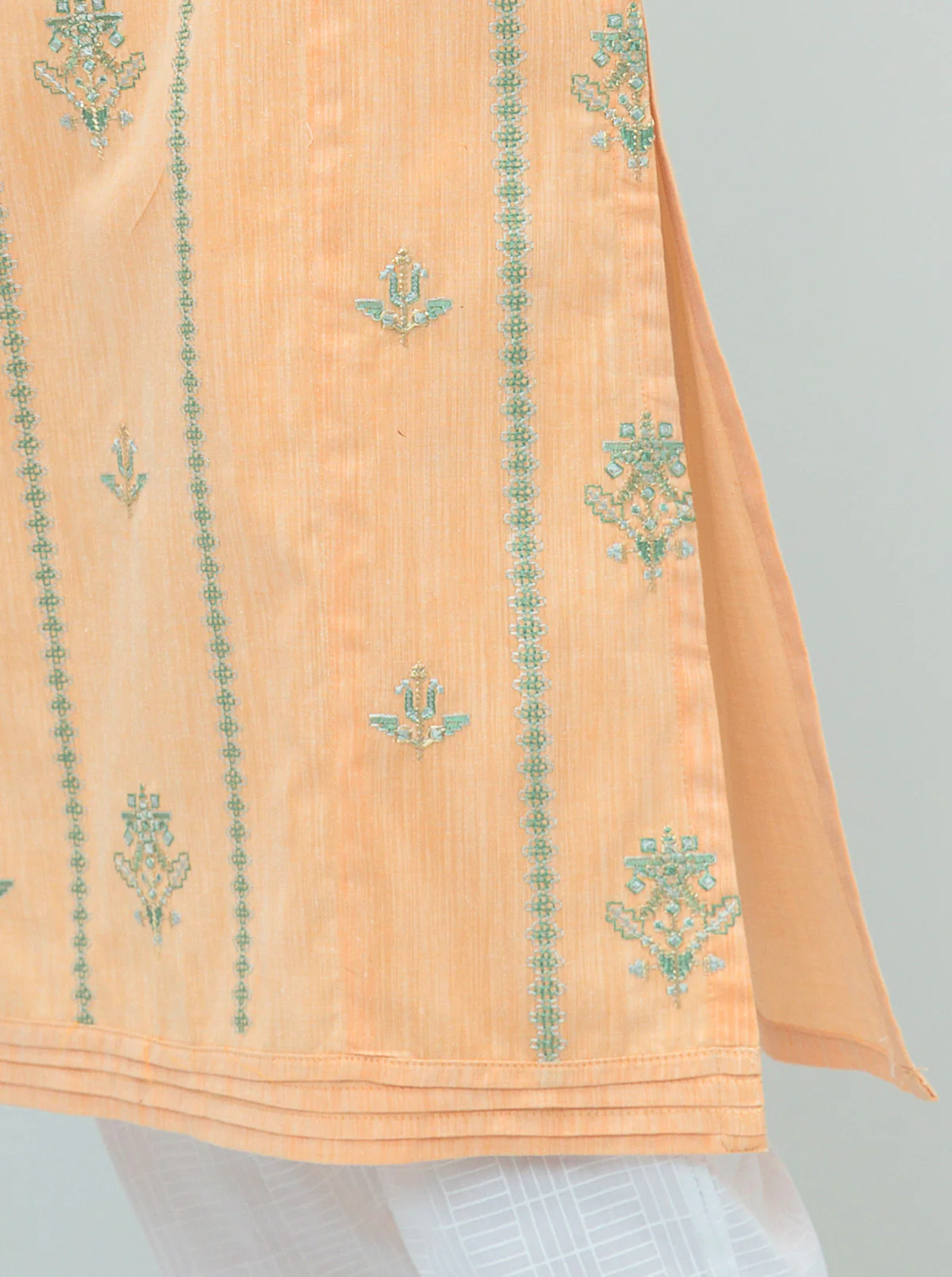 EMBROIDERED YARN DYED COTTON SHIRT (PRET) - Image 3