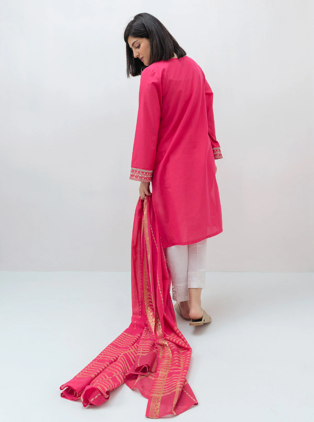 EMBROIDERED SHIRT WITH DUPATTA - Image 3
