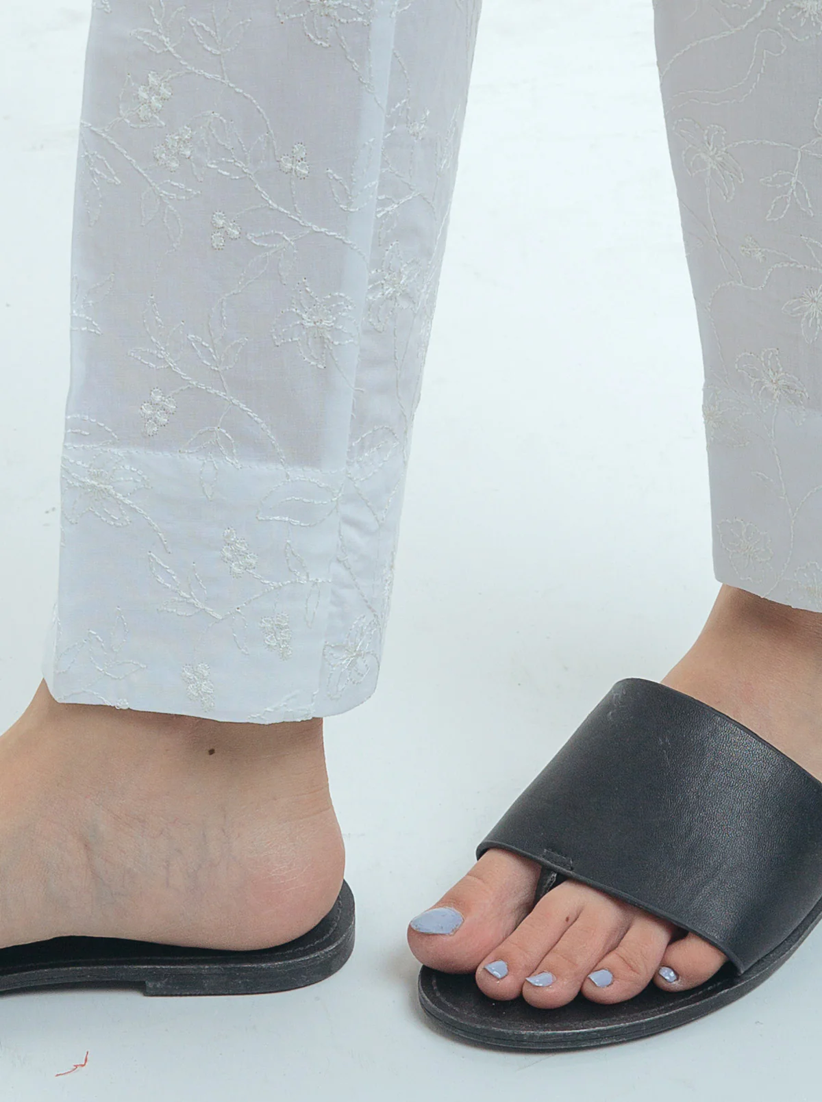 EMBROIDERED STRAIGHT PANTS - Image 2