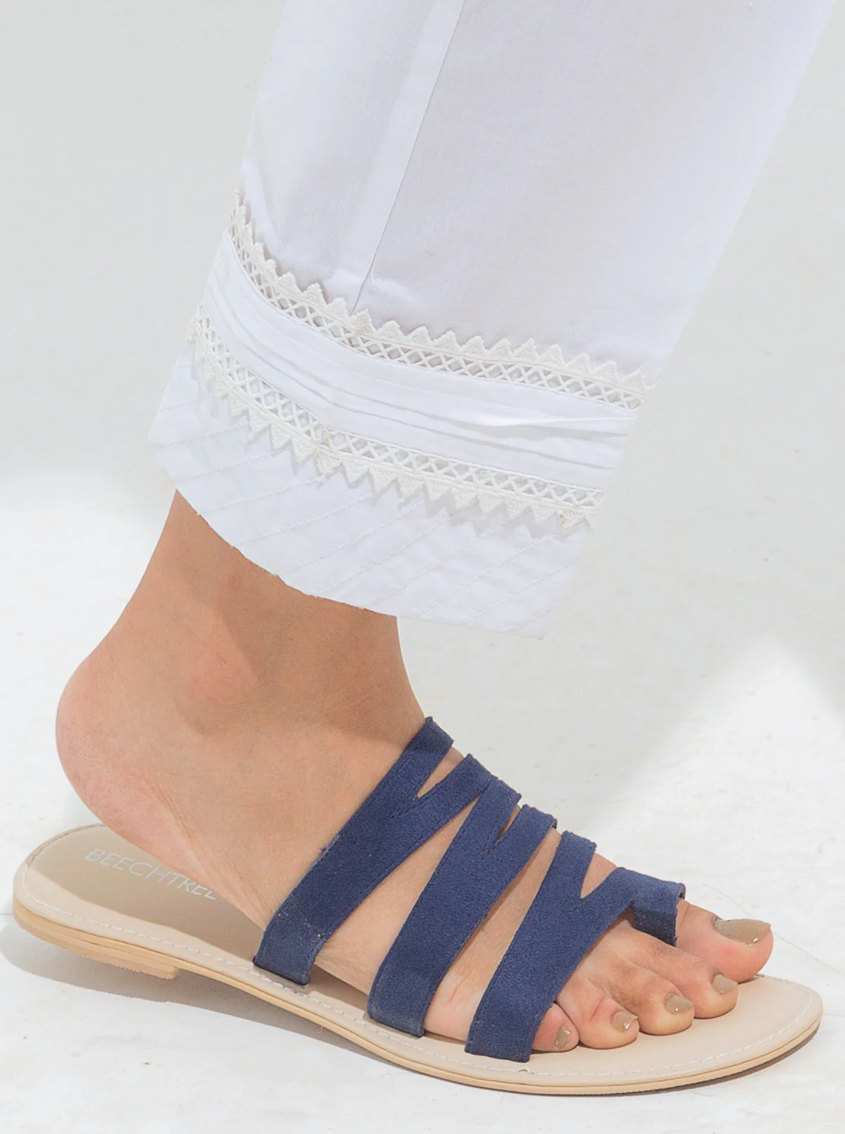 BASIC STRAIGHT PANTS - Image 2