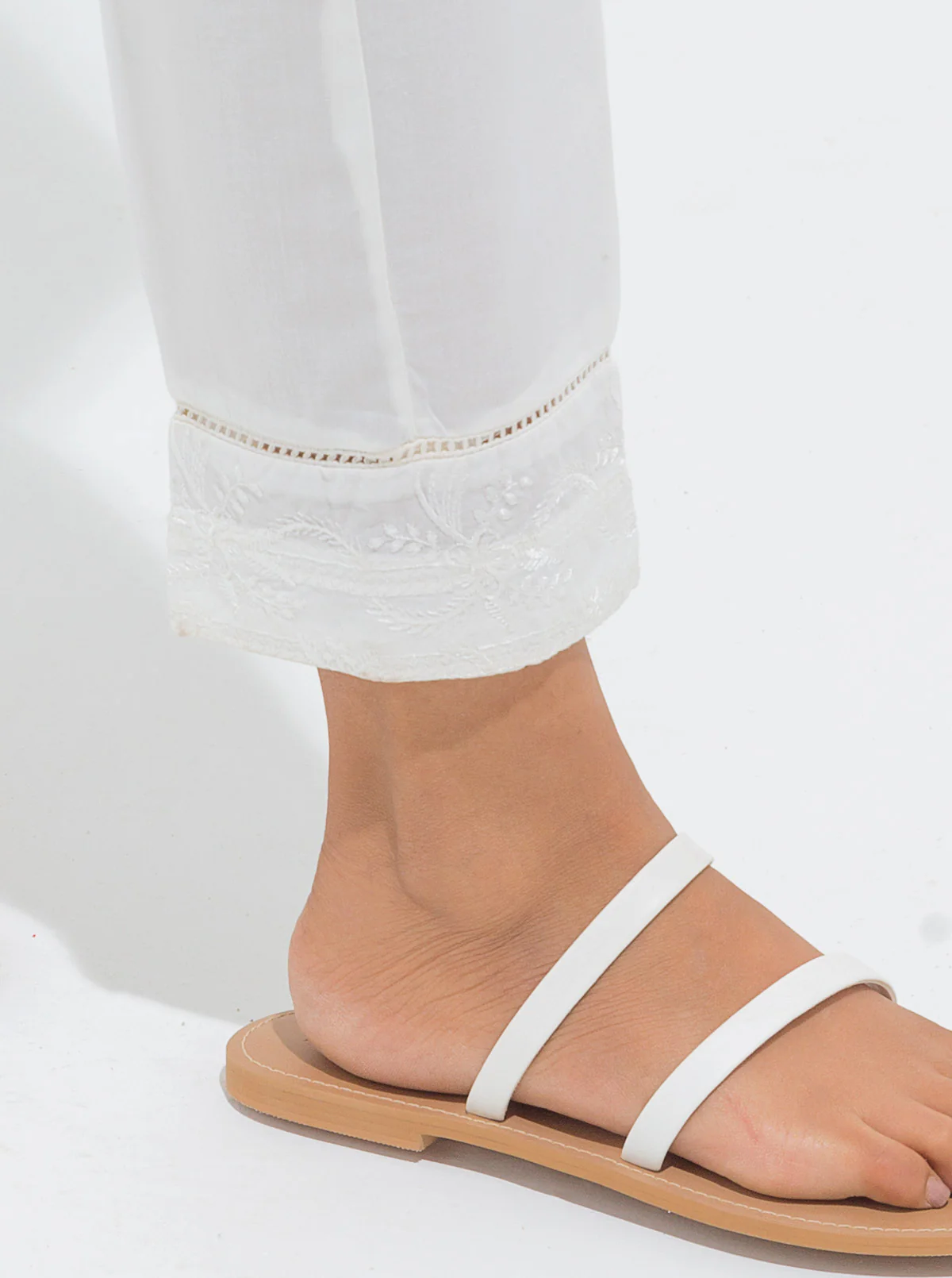 BASIC STRAIGHT PANTS - Image 2