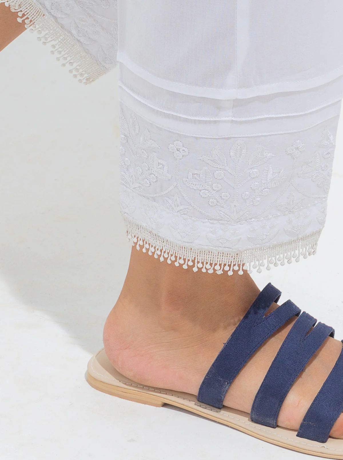 BASIC STRAIGHT PANTS - Image 2