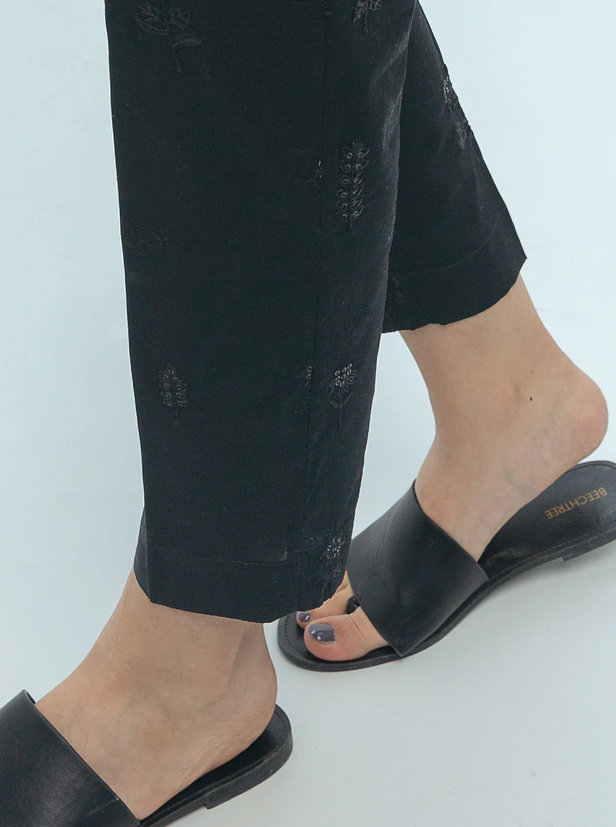 EMBROIDERED STRAIGHT PANTS - Image 2