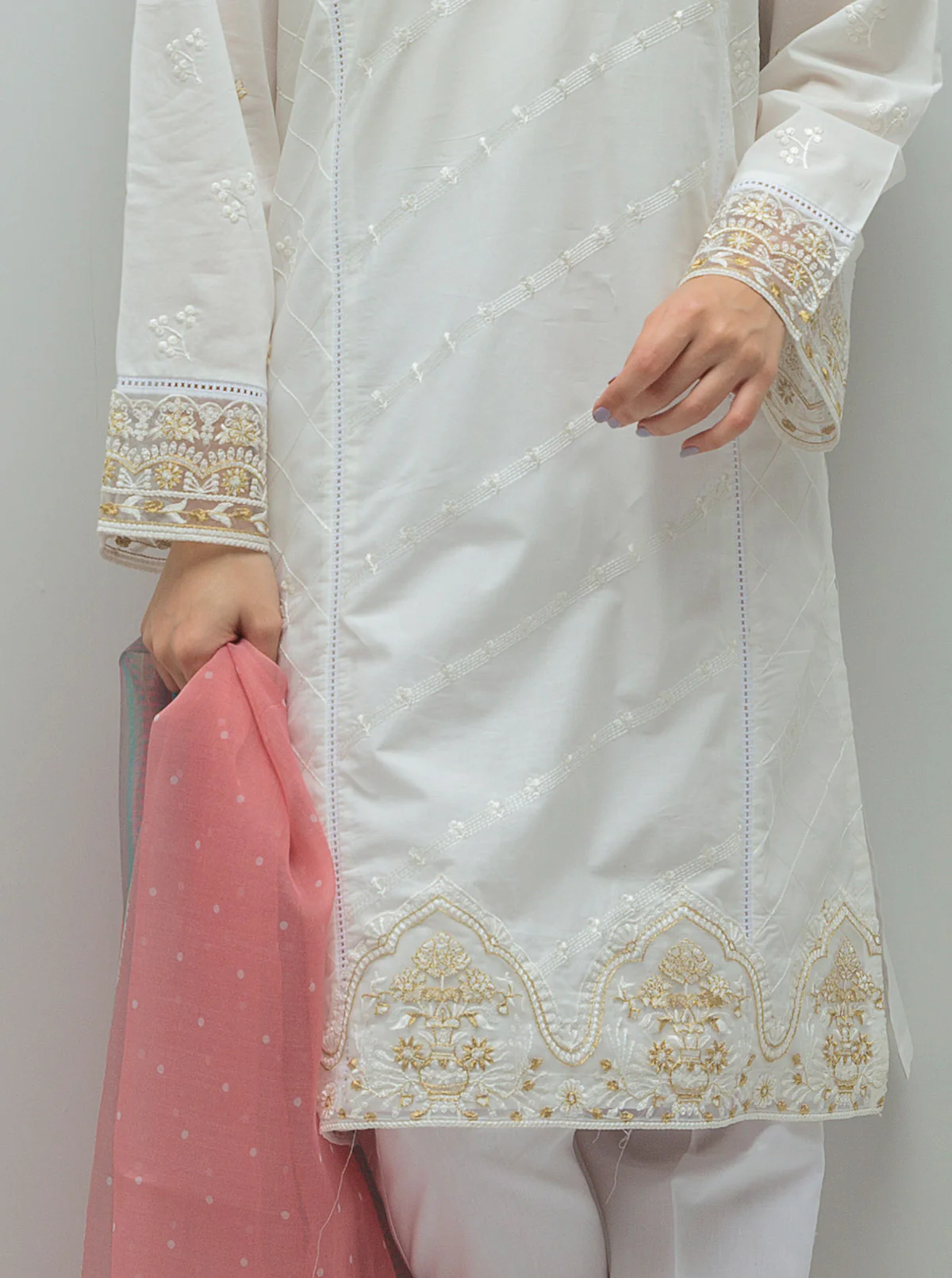 2 PIECE EMBROIDERED LAWN SUIT (PRET) - Image 2