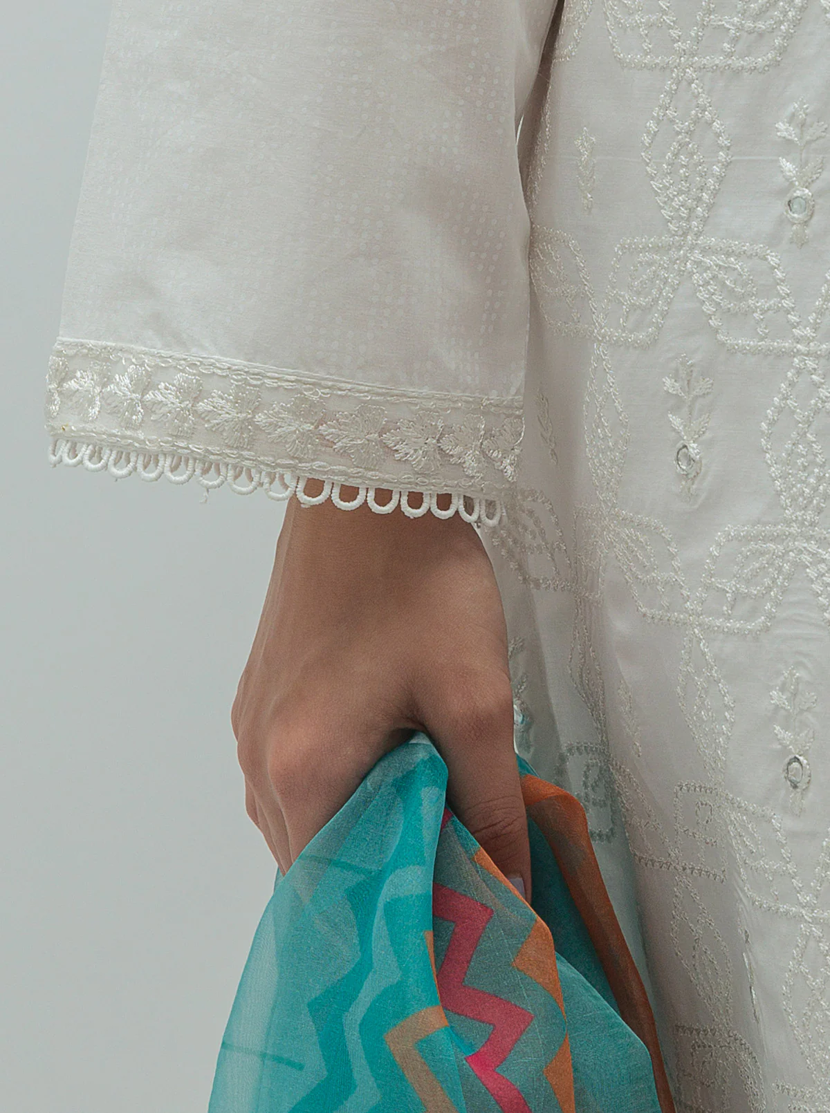 EMBROIDERED SHIRT WITH DUPATTA - Image 4