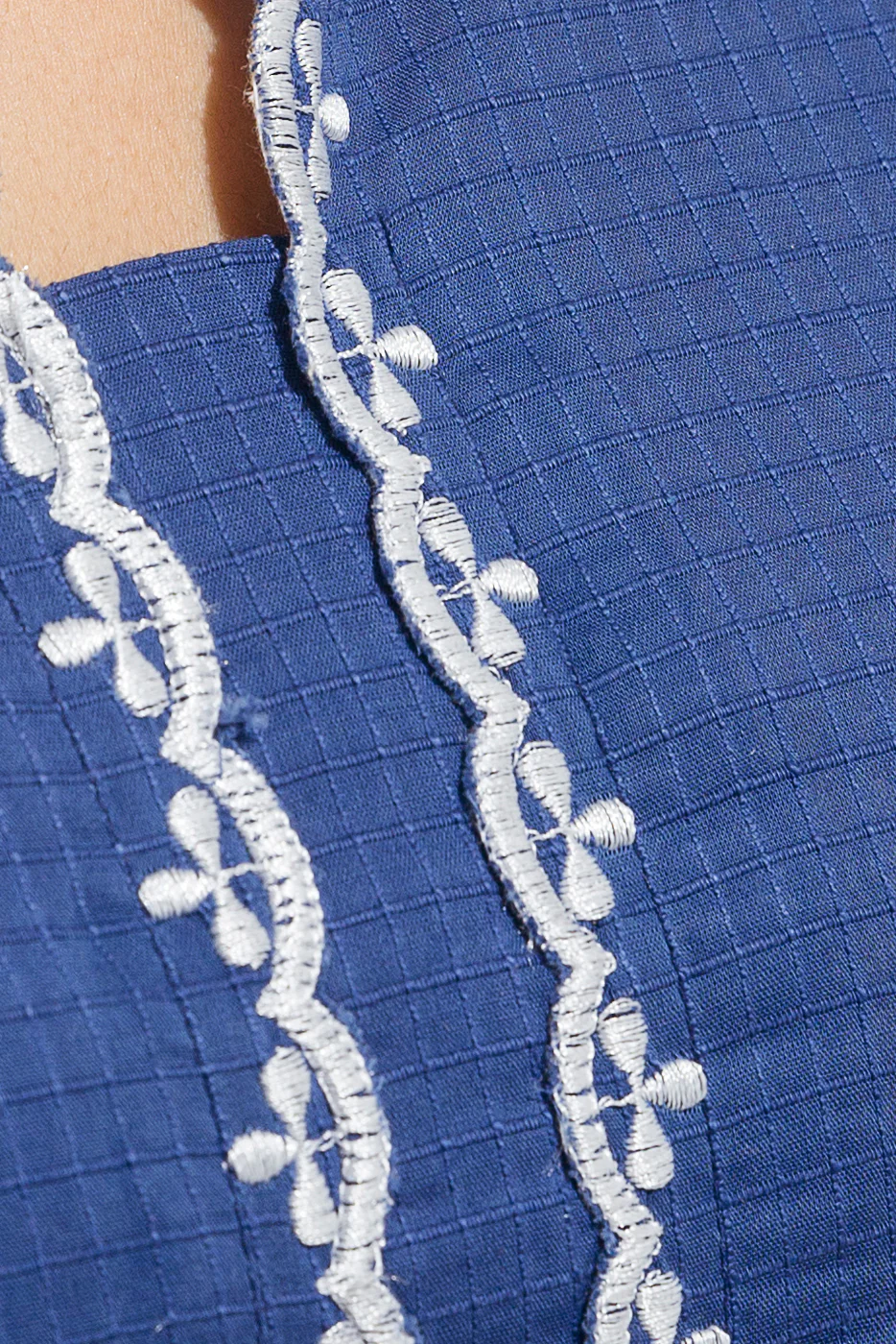 EMBROIDERED TEXTURED SHIRT (PRET) - Image 3