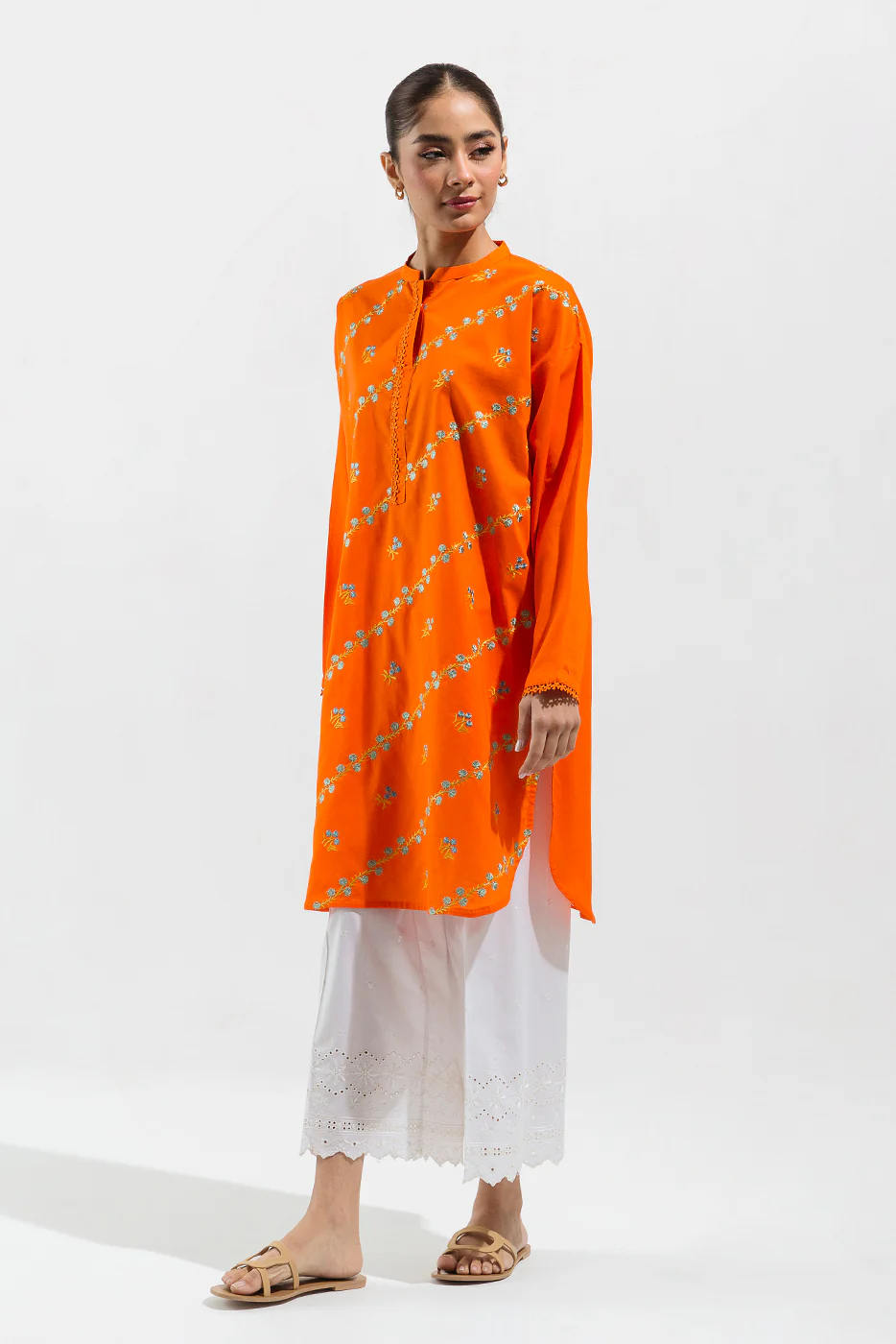 EMBROIDERED LAWN SHIRT (PRET) - Image 2