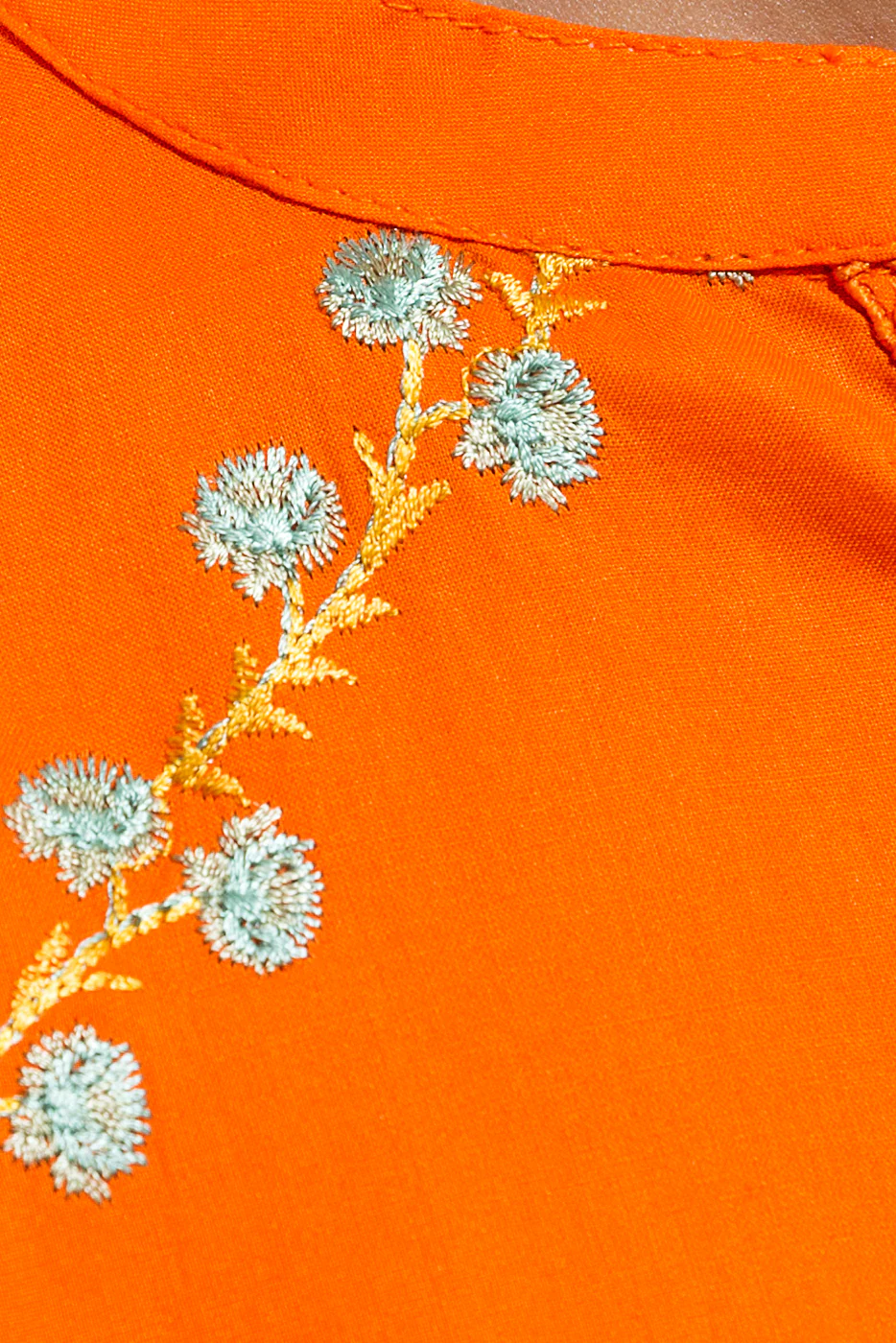 EMBROIDERED LAWN SHIRT (PRET) - Image 3