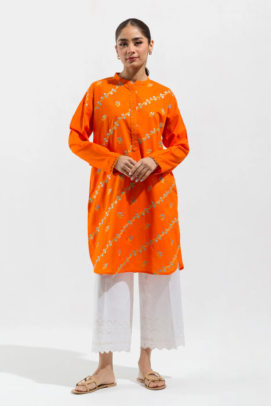 EMBROIDERED LAWN SHIRT (PRET) - Image 4