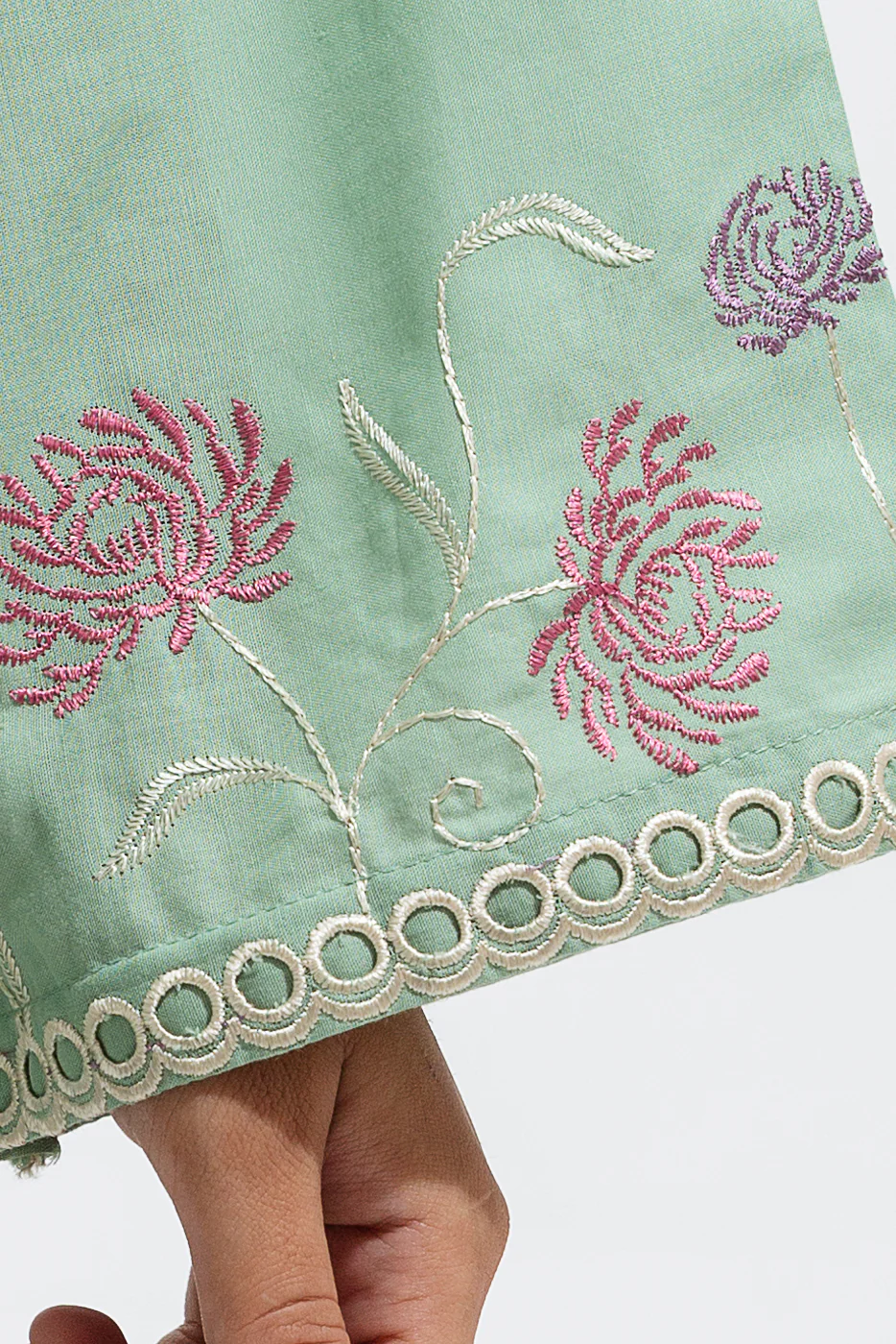 EMBROIDERED VISCOSE SHIRT (PRET) - Image 4