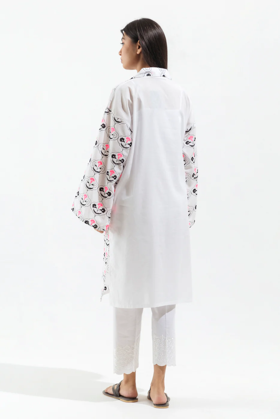 EMBROIDERED LAWN SHIRT (PRET) - Image 2