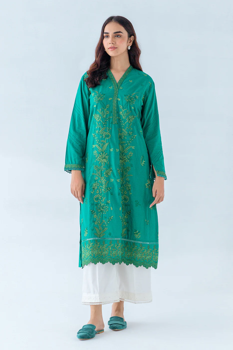 EMBROIDERED LAWN SHIRT (PRET) - Image 2