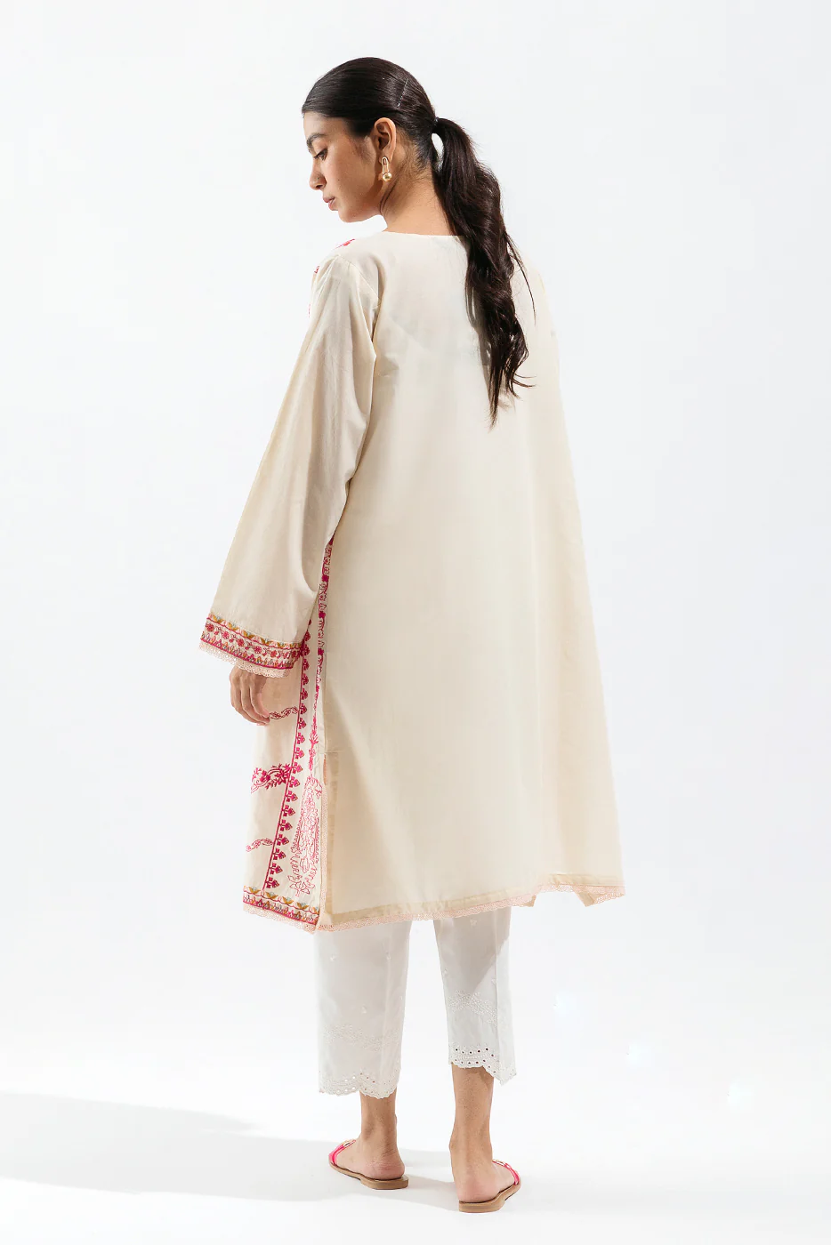 EMBROIDERED LAWN SHIRT (PRET) - Image 3