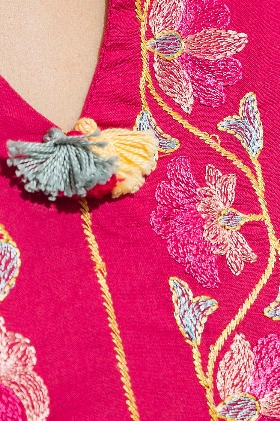 EMBROIDERED LAWN SHIRT (PRET) - Image 4