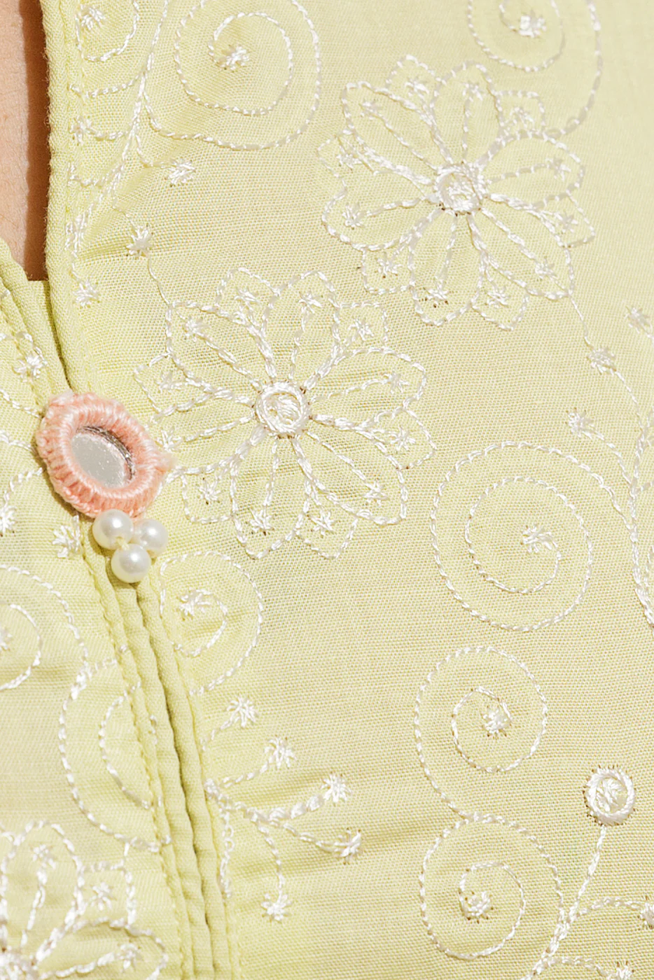EMBROIDERED LAWN SHIRT (PRET) - Image 3