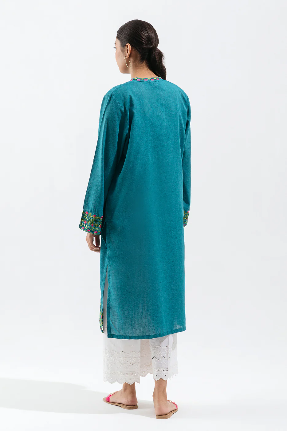 EMBROIDERED TEXTURED SHIRT (PRET) - Image 3