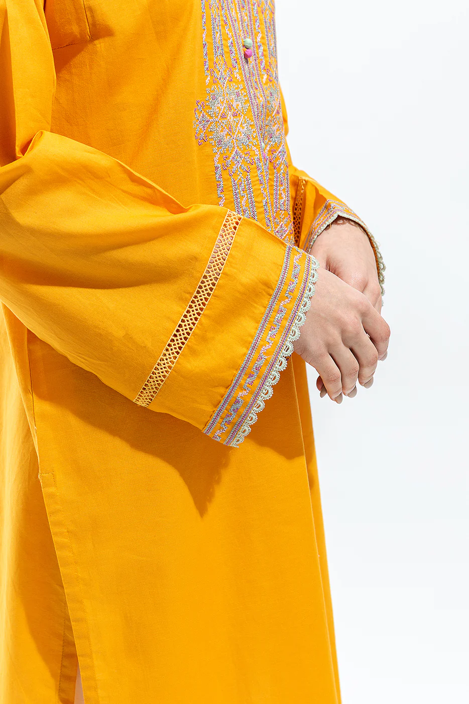 EMBROIDERED CAMBRIC SHIRT (PRET) - Image 2
