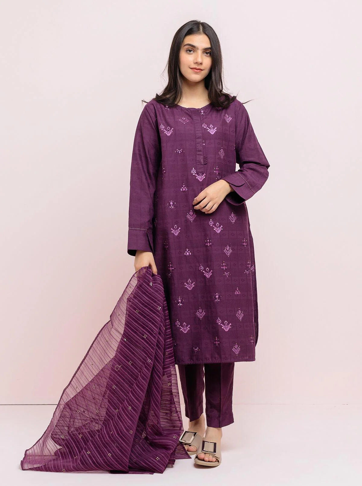Embroidered Shirt With Dupatta - Image 4