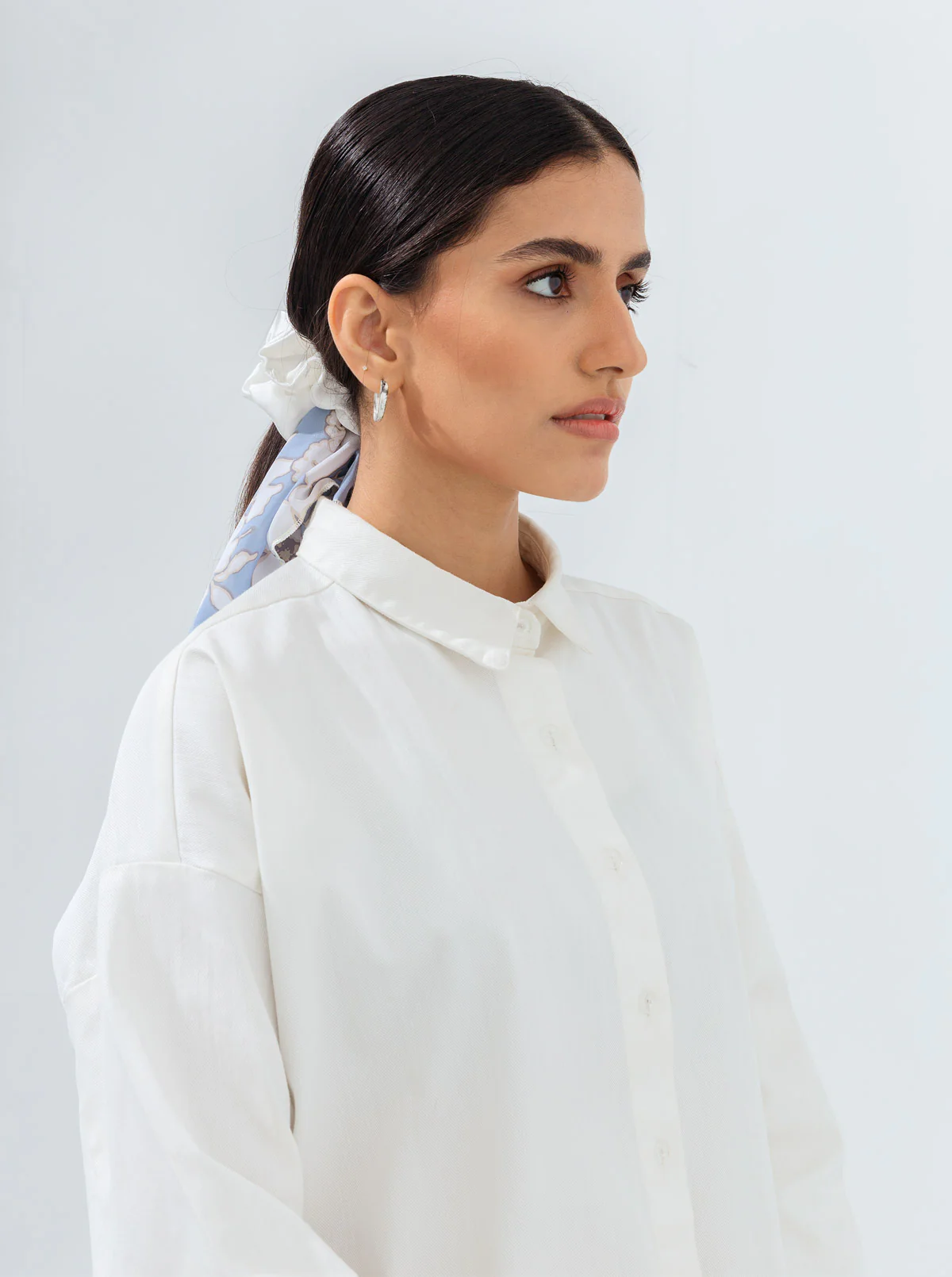 WHITE OVERSIZED TWILL BUTTON DOWN SHIRT - Image 4