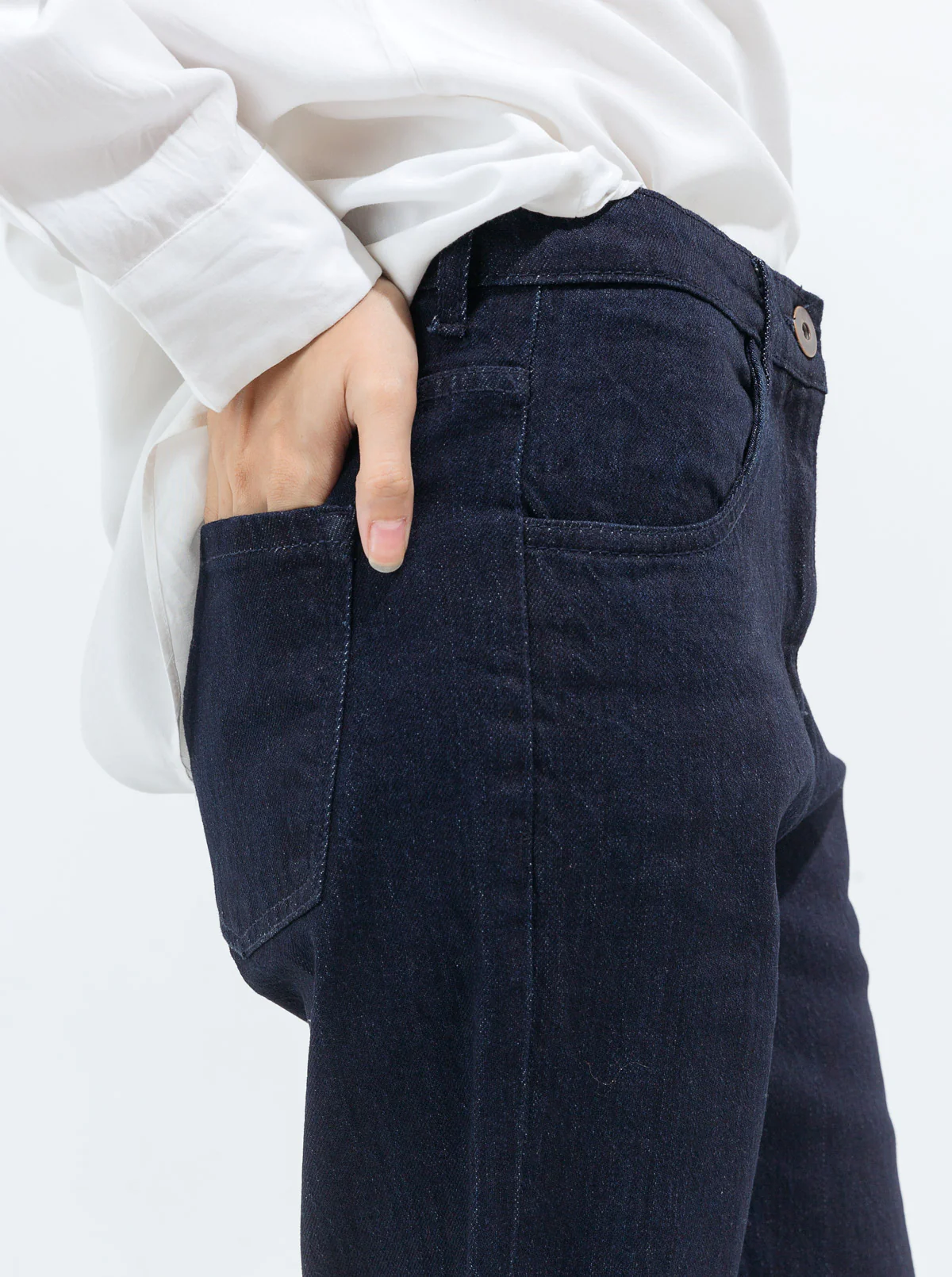 BLUE SLIM BOOTCUT JEANS - Image 2