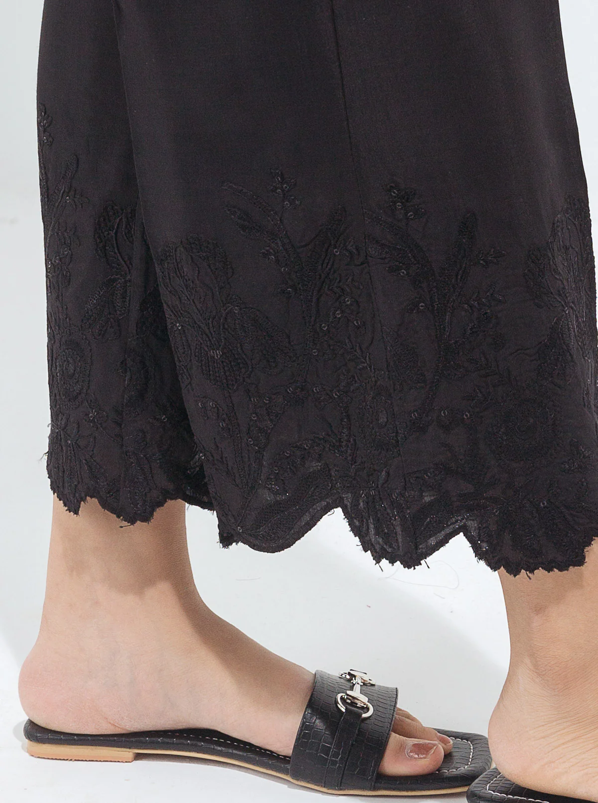 SLACK PANTS - Image 2