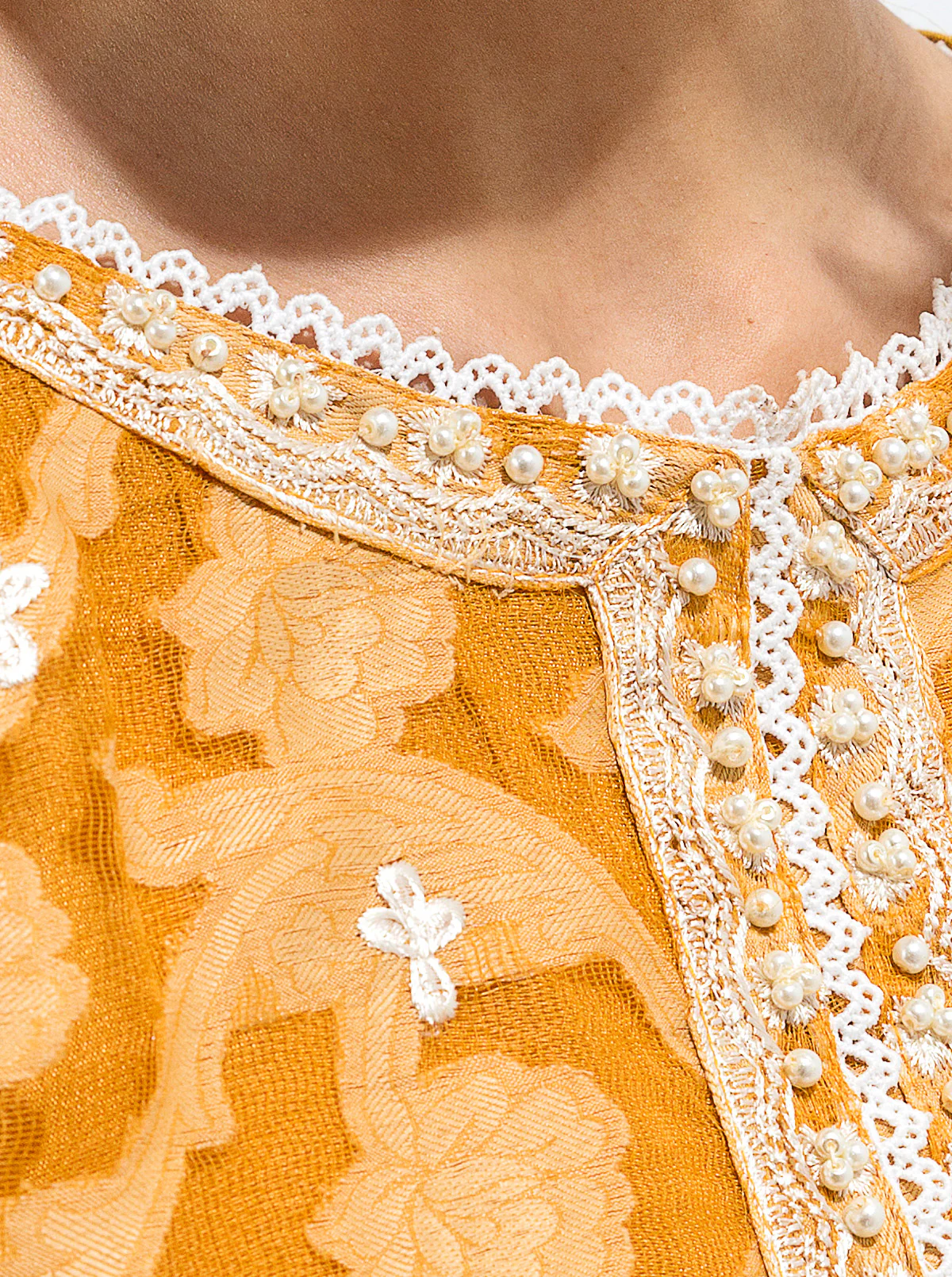 EMBROIDERED SHIRT WITH DUPATTA - Image 3