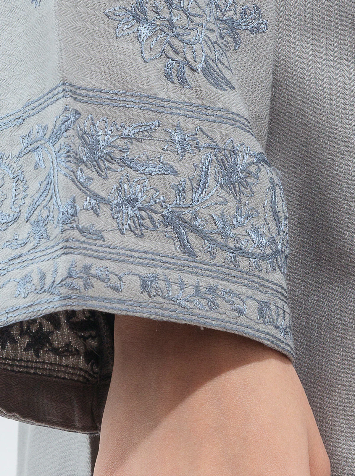 EMBROIDERED SHIRT - Image 4