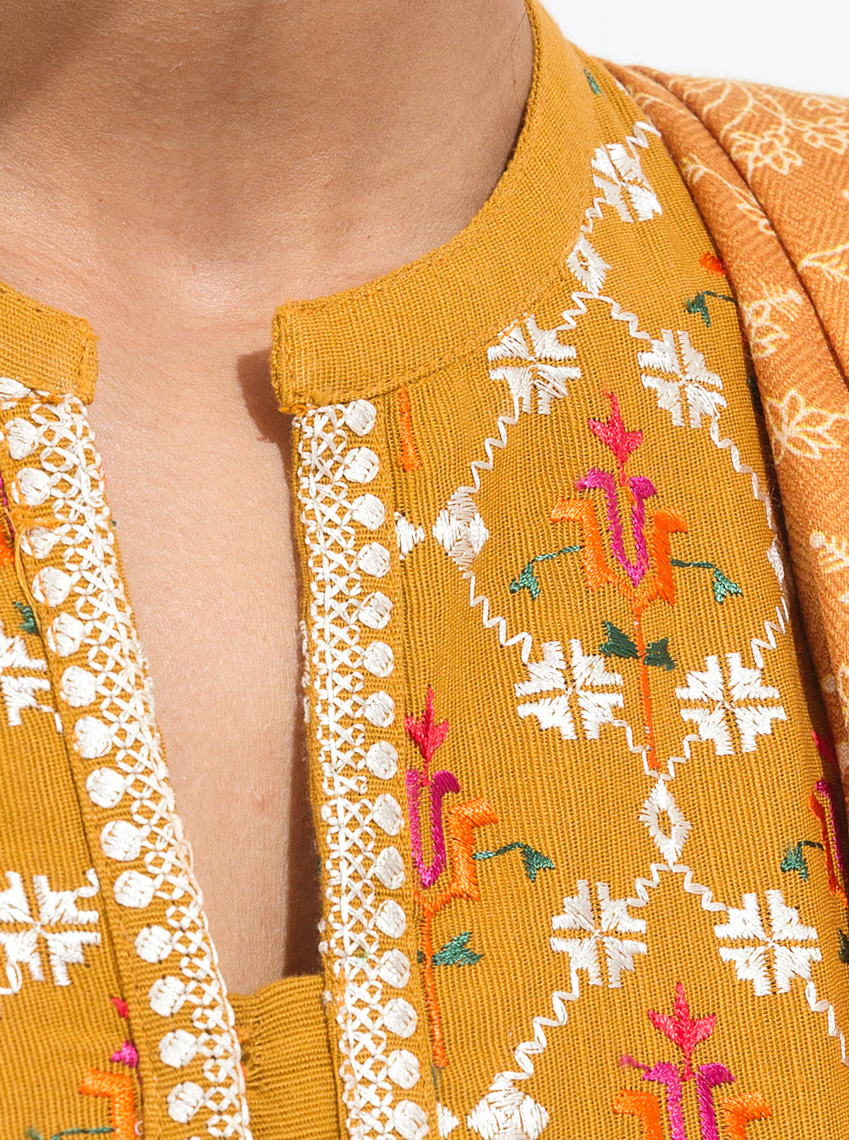 EMBROIDERED SHIRT WITH SHAWL - Image 4