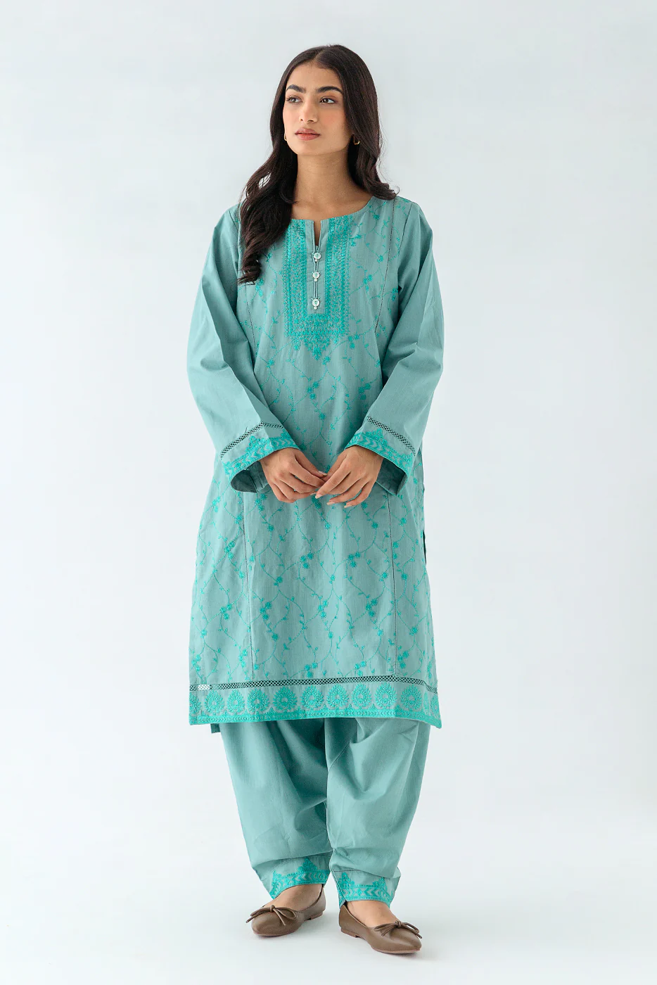 2 PIECE EMBROIDERED SLUB KHADDAR SUIT (PRET) - Image 2