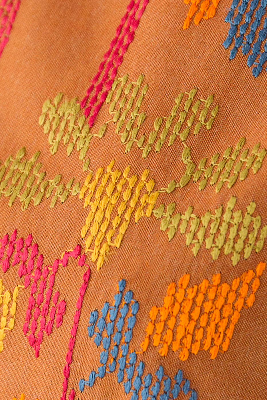 2 PIECE EMBROIDERED YARN DYED SUIT (PRET) - Image 3