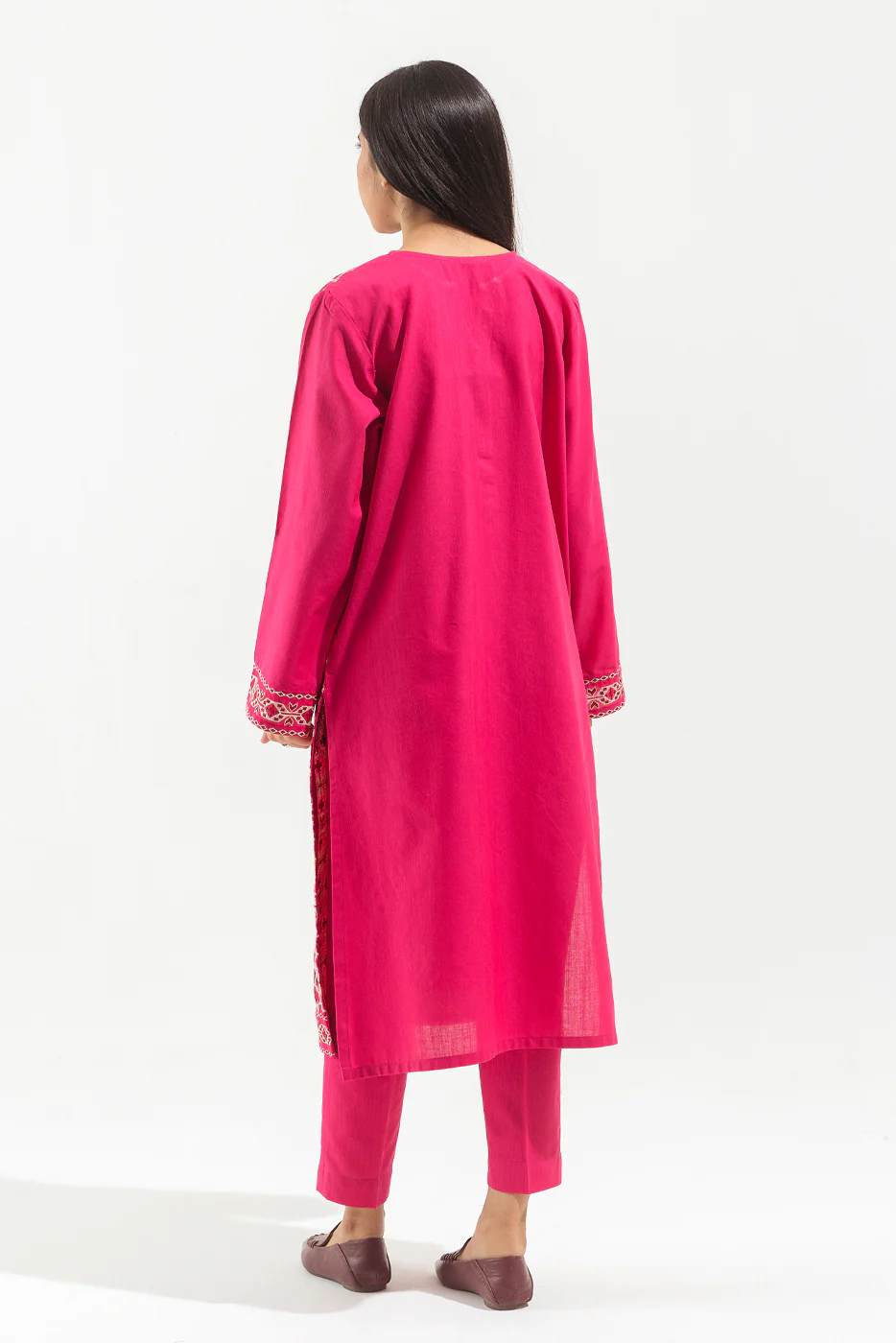 EMBROIDERED SLUB KHADDAR SHIRT (PRET) - Image 2