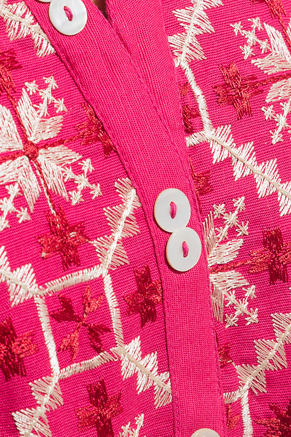 EMBROIDERED SLUB KHADDAR SHIRT (PRET) - Image 3