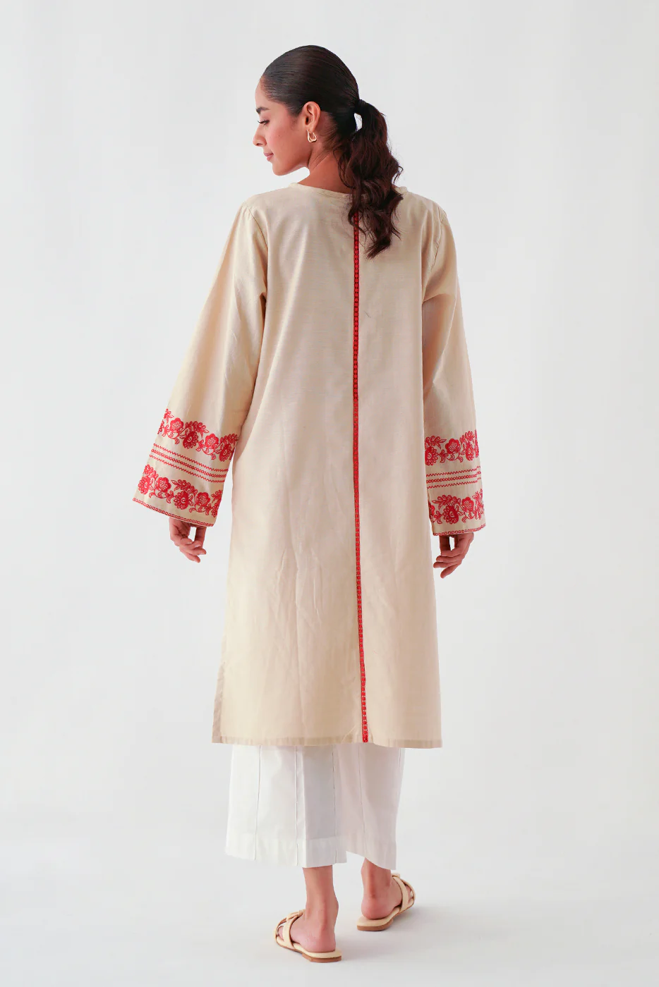 EMBROIDERED SLUB KHADDAR SHIRT (PRET) - Image 2