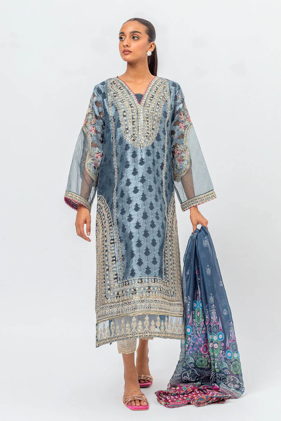 2 PIECE EMBROIDERED JACQUARD SUIT (LUXURY PRET) - Image 3