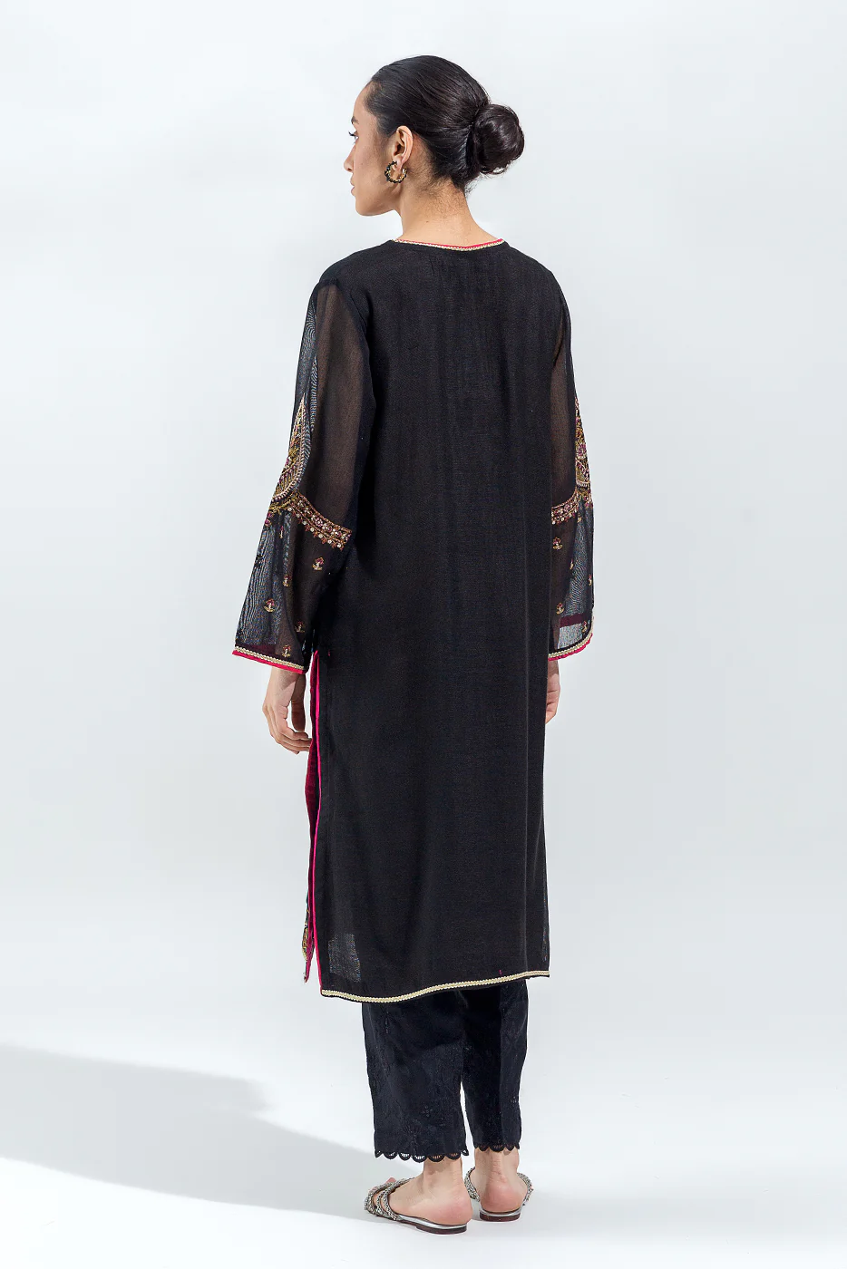 EMBROIDERED COTTON NET SHIRT (PRET) - Image 2