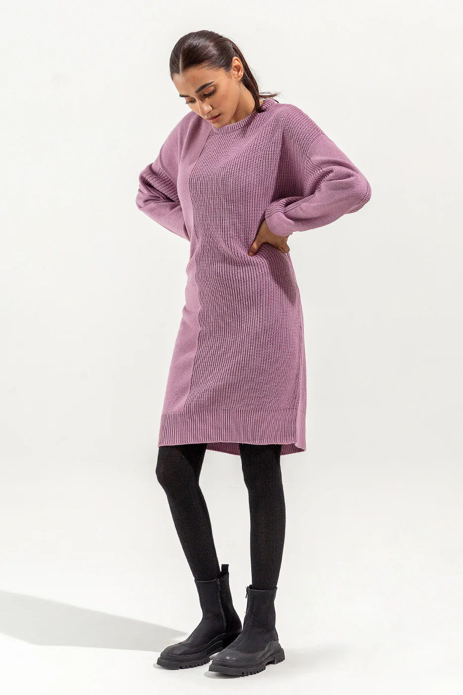 KNITTED KNEE LENGTH DRESS - Image 3