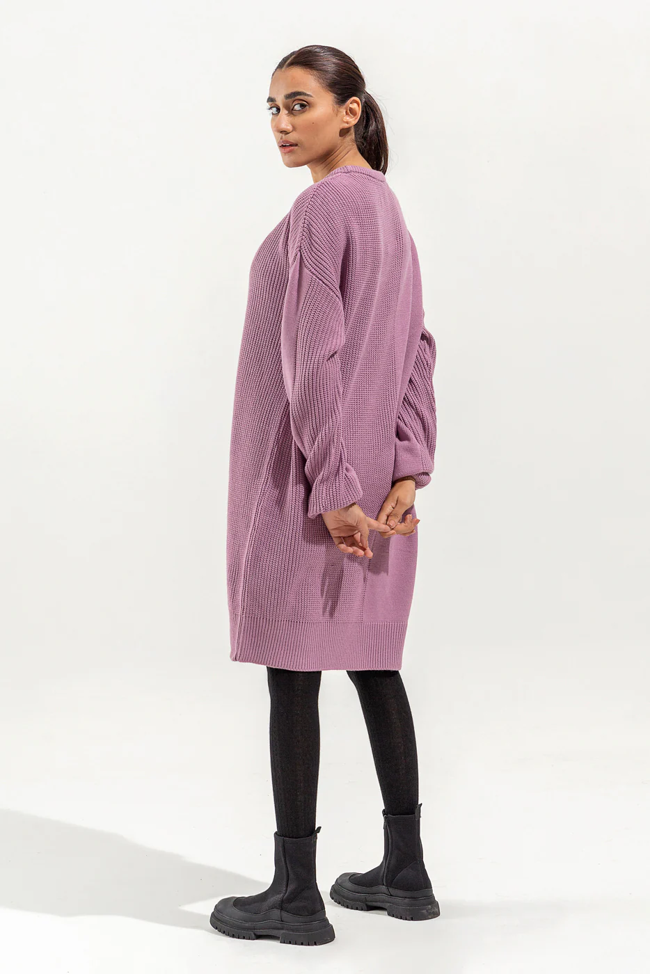 KNITTED KNEE LENGTH DRESS - Image 4