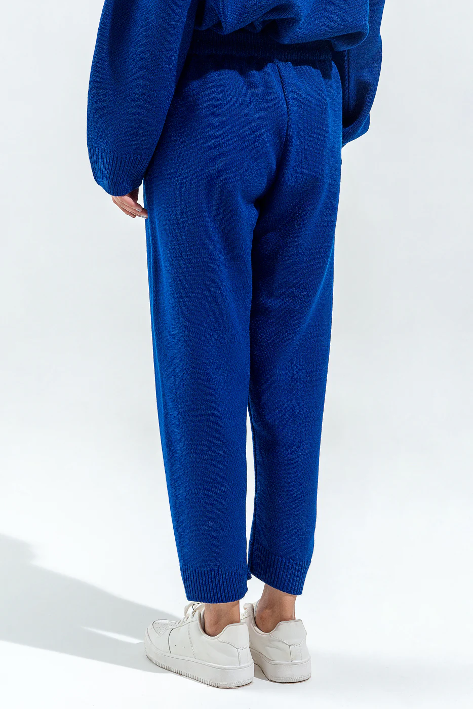 KNITTED TAPERED TROUSERS - Image 3