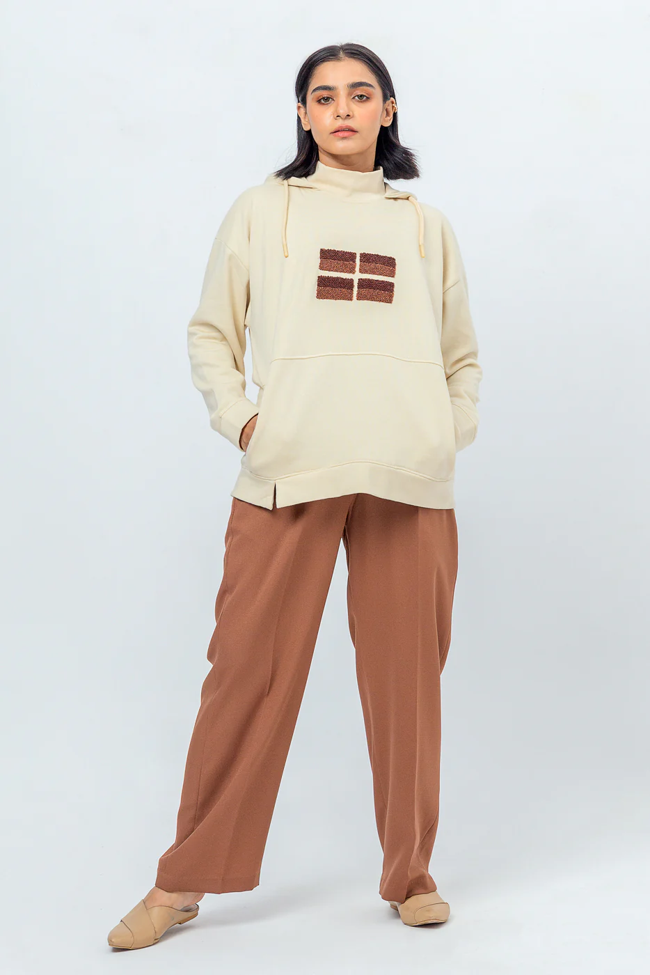 EMBROIDERED HOODIE WITH NECK DETAIL - Image 3