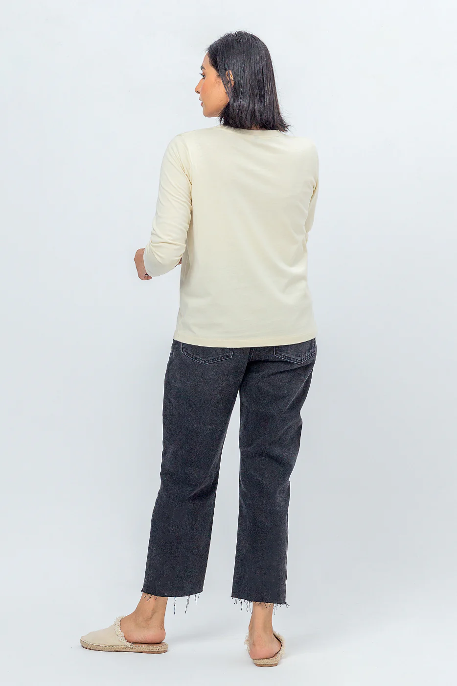 GRAPHIC TEE - Image 4
