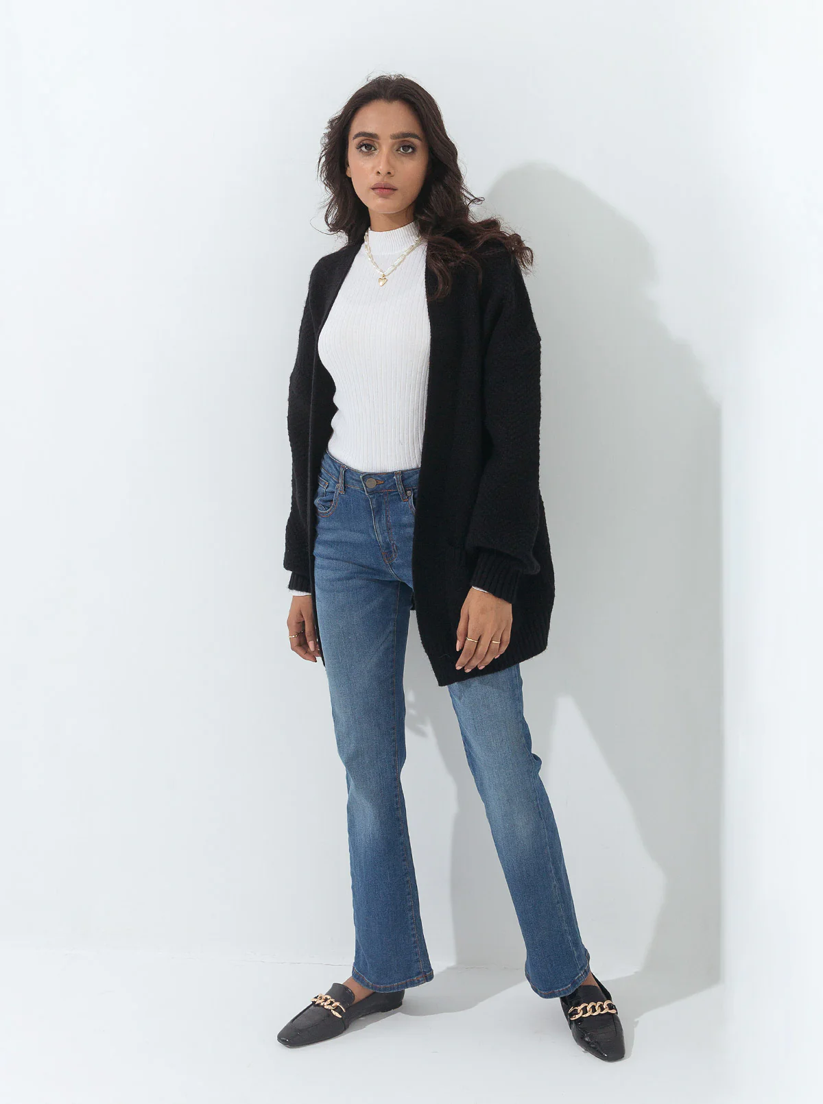BLACK HERRINGBONE KNIT POCKET SHRUG - Image 3