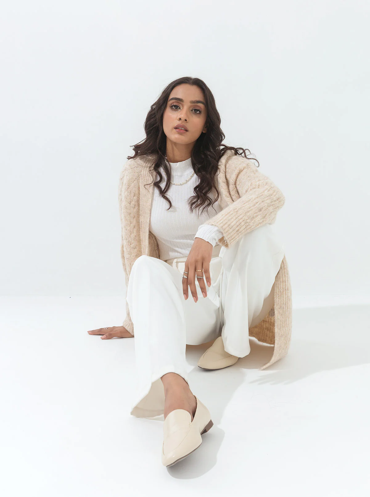 HEATHER BEIGE COMBINATION KNIT SHRUG - Image 3