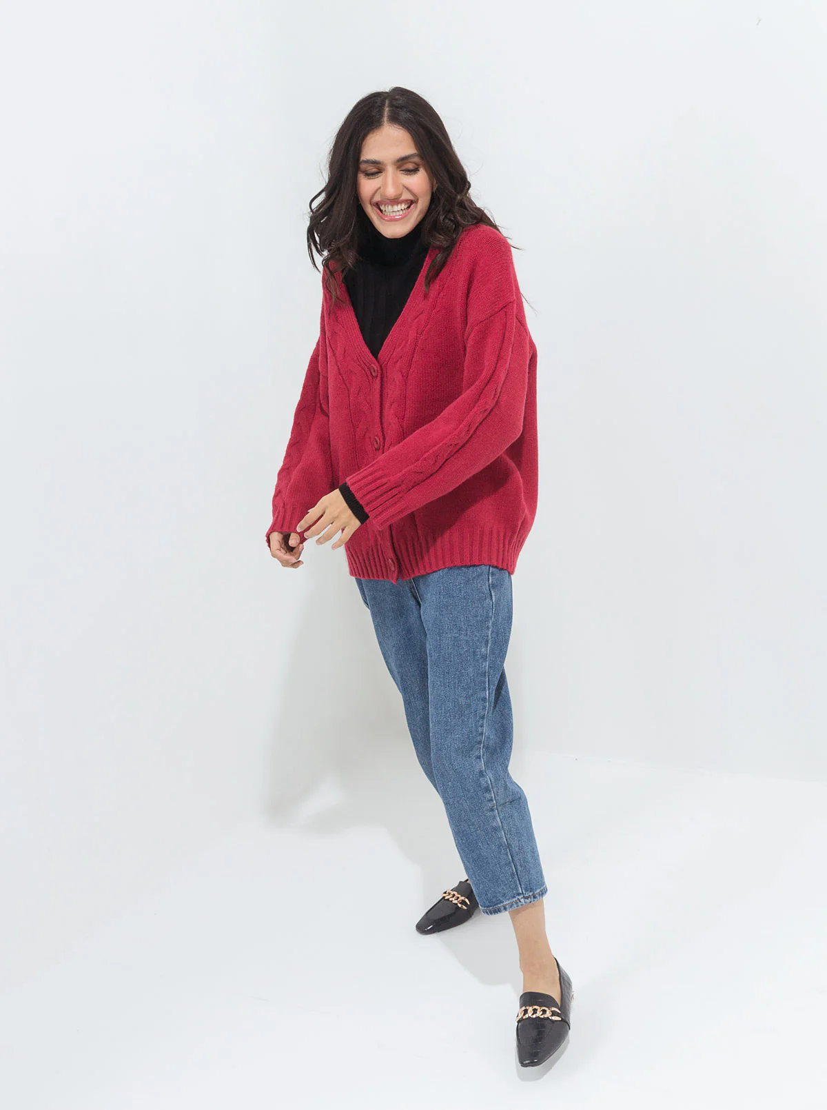 DULL RED OVERSIZED BRAID KNIT CARDIGAN - Image 3
