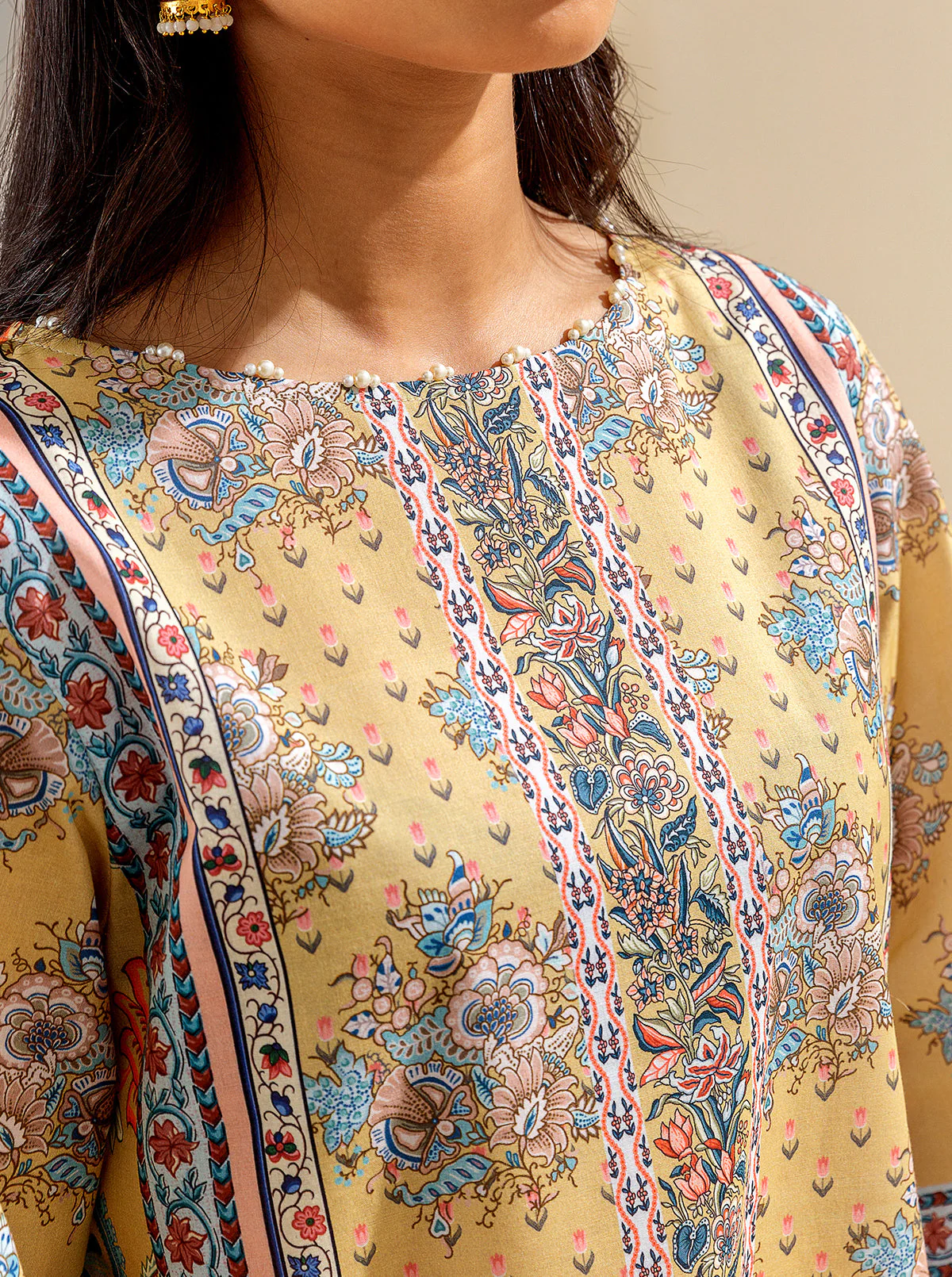 3 PIECE PRINTED LAWN SUIT (UNSTITCHED) - Image 5