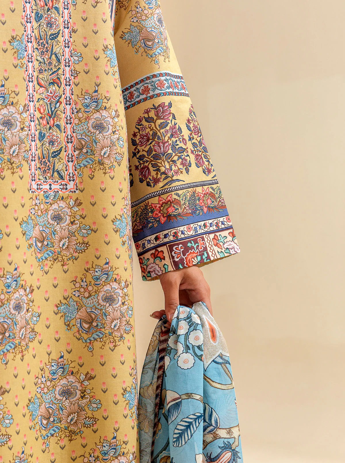3 PIECE PRINTED LAWN SUIT (UNSTITCHED) - Image 6